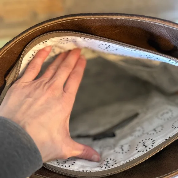 Large Western Purse - Picture 3 of 3